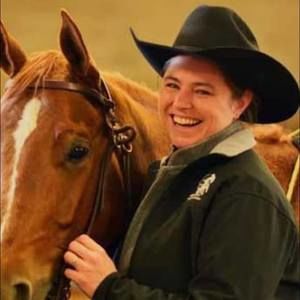 Meet your Posher, Leslie